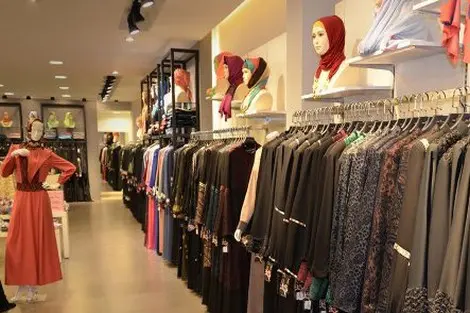 مشروع لإنتاج الملابس النسائية العصرية